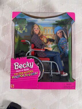 Becky School Photographer Barbie Doll 1998 Mattel Collectors Edition 20202 NIB